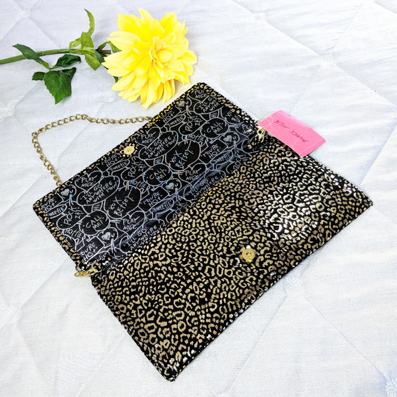 🆕 BETSEY JOHNSON Cheetah Zafari Envelope Clutch - Picture 3 of 6